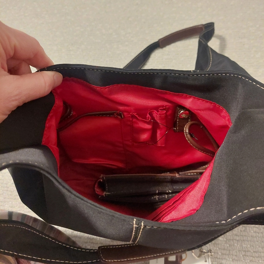 Nine West Shoulder Bag & Two Mini Bags - Picture 13 of 16